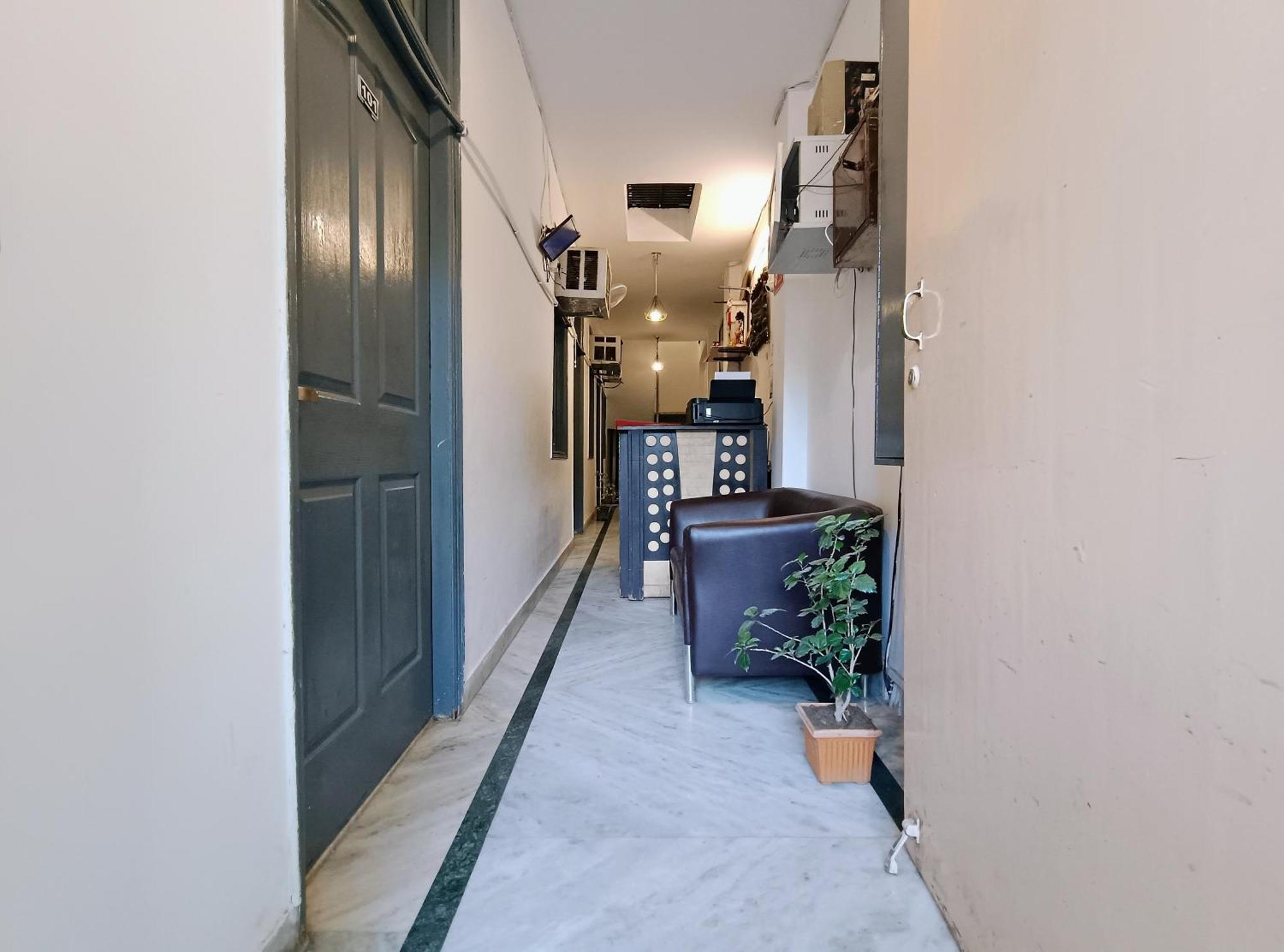 Hotel Hauz Khas Fort View New Delhi Exteriör bild