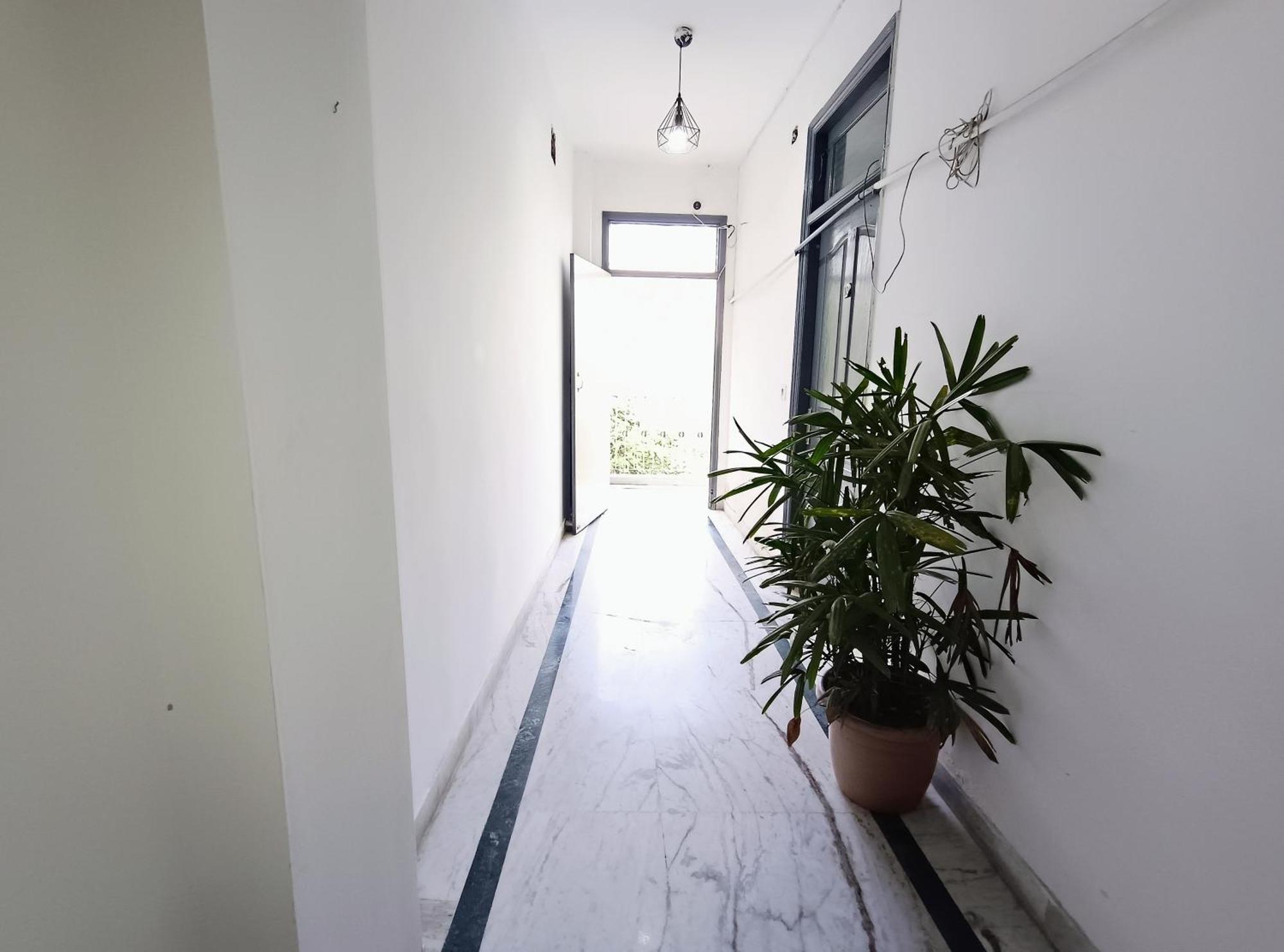 Hotel Hauz Khas Fort View New Delhi Exteriör bild